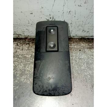 MANDO ELEVALUNAS DELANTERO DERECHO 09186959 07045T C/2005