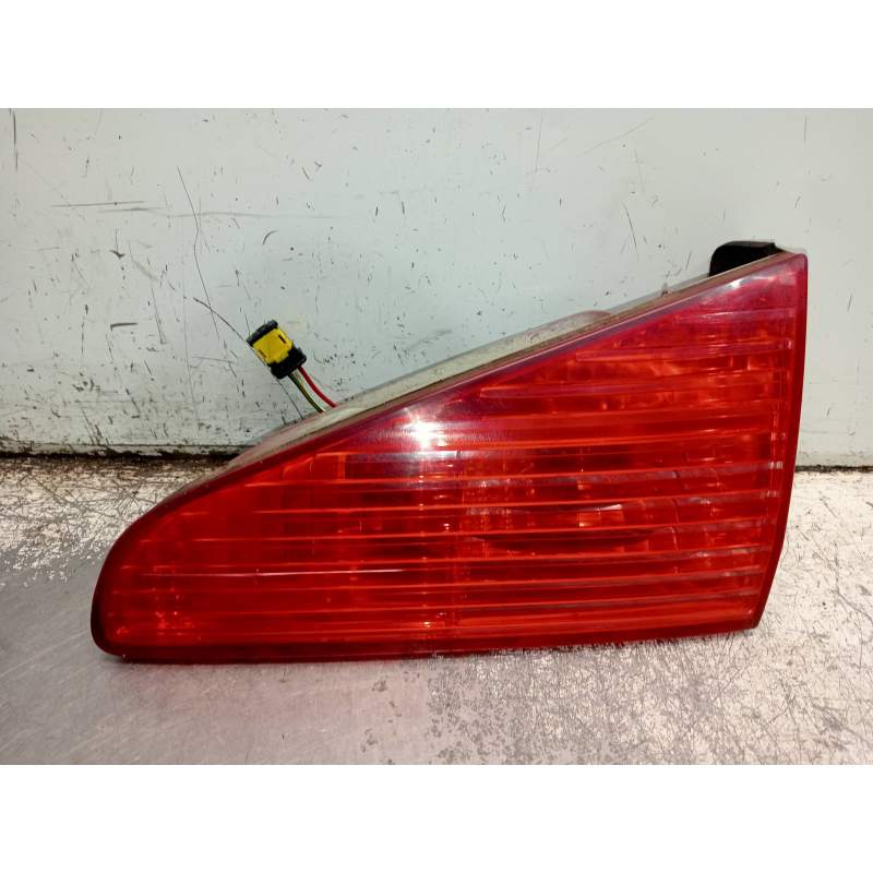 Recambio de piloto trasero derecho interior para peugeot 607 (s1) básico referencia OEM IAM   2000