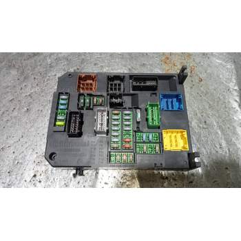 CAJA RELES / FUSIBLES 9665547580 BSIQ0400 S180121004G