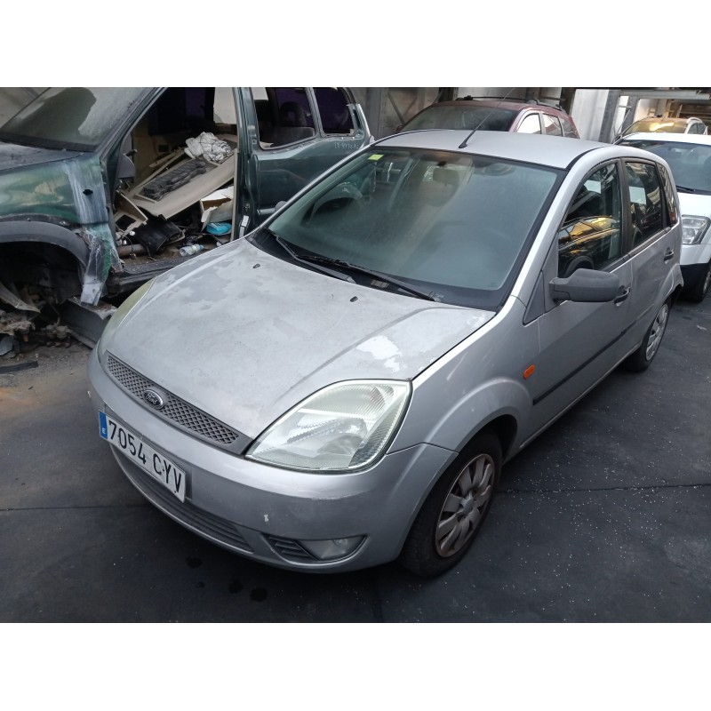 ford fiesta (cbk) del año 2004