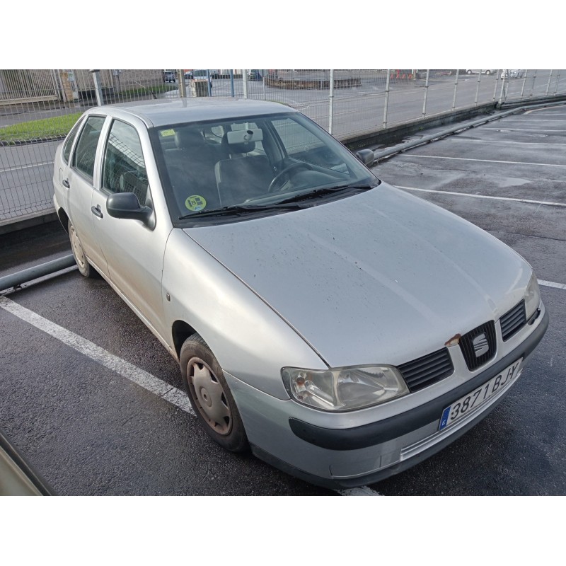 seat cordoba berlina (6k2) del año 2001