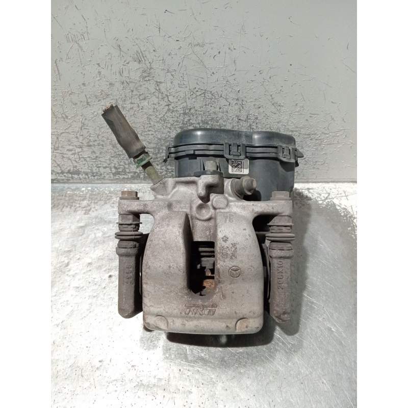 Recambio de pinza freno trasera derecha para infiniti q30 2.2 d referencia OEM IAM A2464232498  