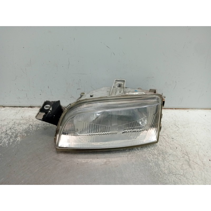 Recambio de faro izquierdo para fiat punto berlina (176) 1.2 cat referencia OEM IAM 46402650  