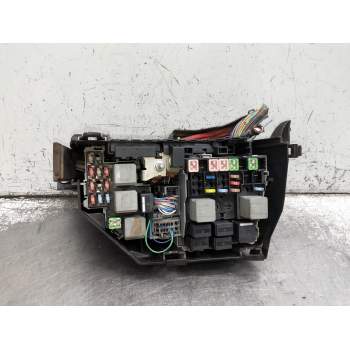 CAJA RELES / FUSIBLES 