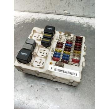 CAJA RELES / FUSIBLES 2M5T14A073AC 518274204 2002