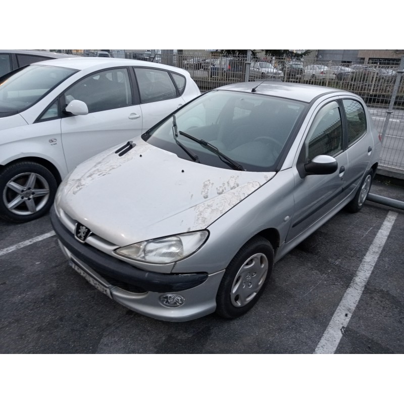 peugeot 206 berlina del año 2002