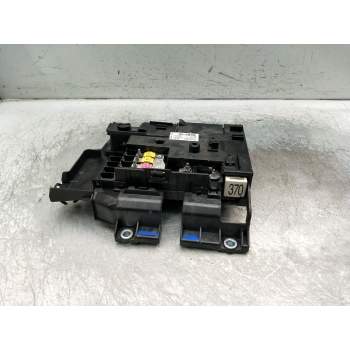 CAJA RELES / FUSIBLES 7p0937548h 48G 2010