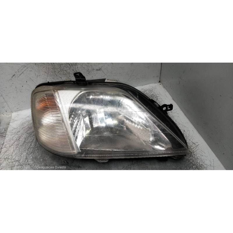 Recambio de faro derecho para dacia logan ambiance referencia OEM IAM 8200211006  