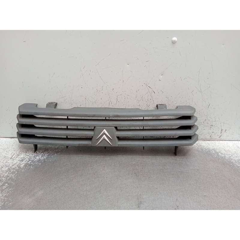 Recambio de rejilla delantera para citroën c15 1.1 referencia OEM IAM   