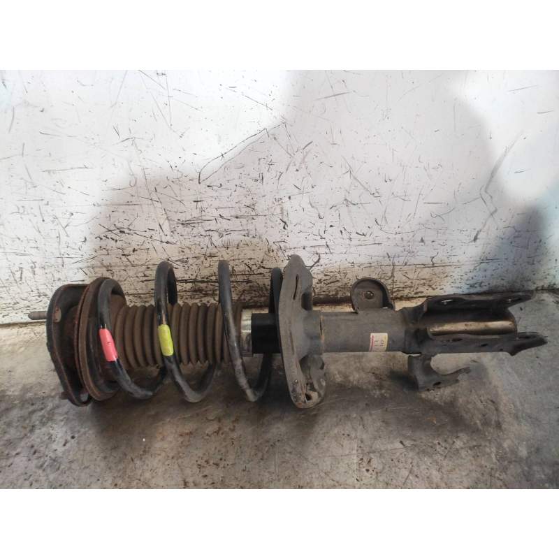 Recambio de amortiguador delantero derecho para lexus ct 200h referencia OEM IAM 4851076040A  