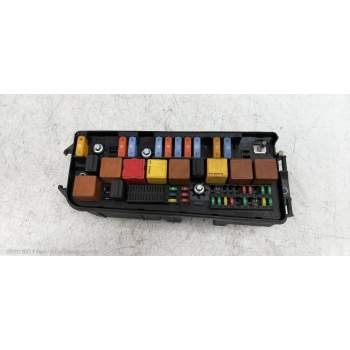 CAJA RELES / FUSIBLES 12761559 51909201 2005