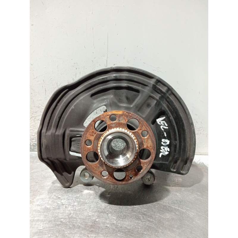 Recambio de mangueta delantera derecha para infiniti q30 2.2 d referencia OEM IAM   