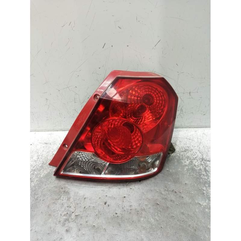 Recambio de piloto trasero derecho para chevrolet aveo / kalos hatchback (t200) 1.4 16v referencia OEM IAM   