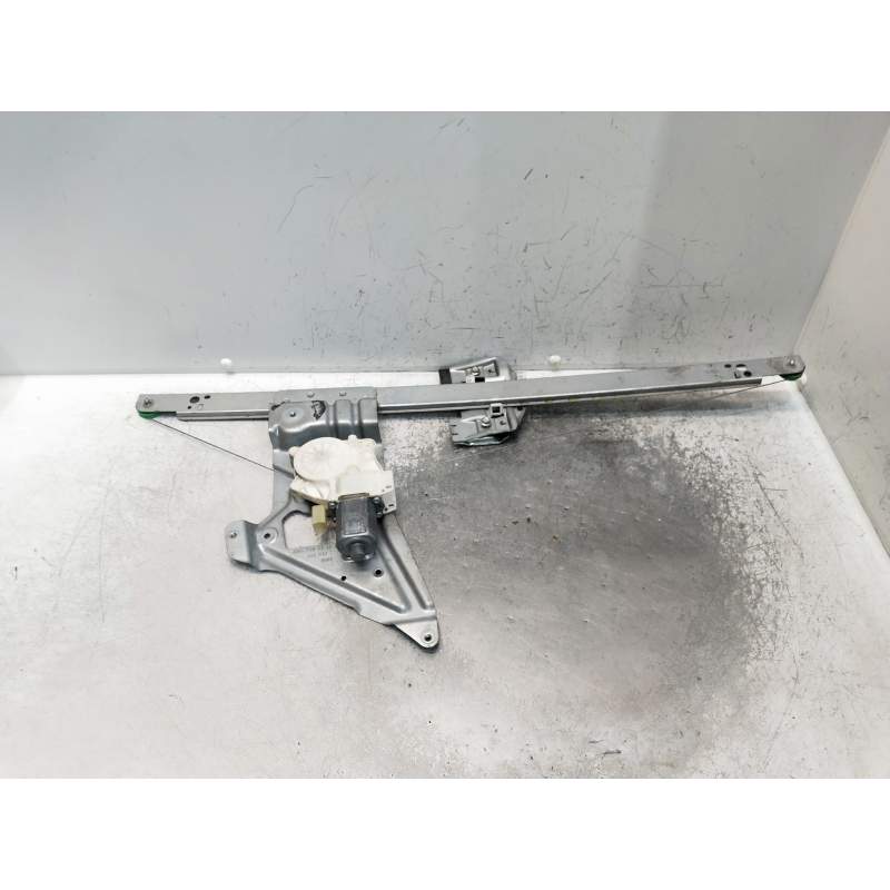 Recambio de elevalunas delantero derecho para mercedes-benz sprinterii caja cerrada (desde 01.06) referencia OEM IAM A9067200146