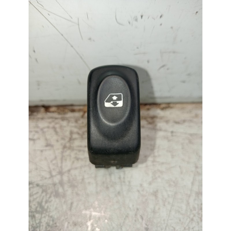 Recambio de mando elevalunas delantero izquierdo para nissan kubistar (x76) pro (l1) referencia OEM IAM   