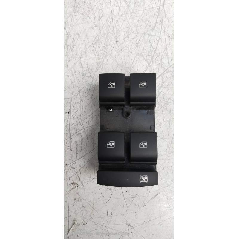 Recambio de mando elevalunas delantero izquierdo para opel insignia berlina cosmo referencia OEM IAM 13301743  2008