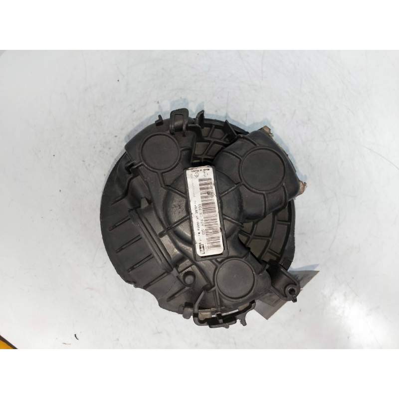 Recambio de motor calefaccion para citroën c2 1.4 hdi referencia OEM IAM F665876T GMVA86CHP35 