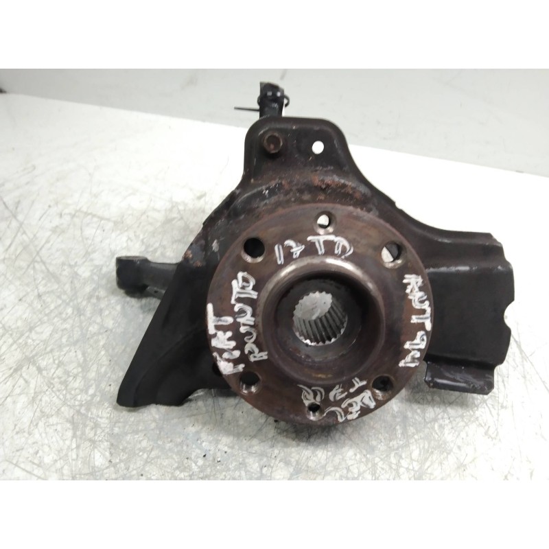 Recambio de mangueta delantera izquierda para fiat punto berl. (176) 1.7 turbodiesel referencia OEM IAM   