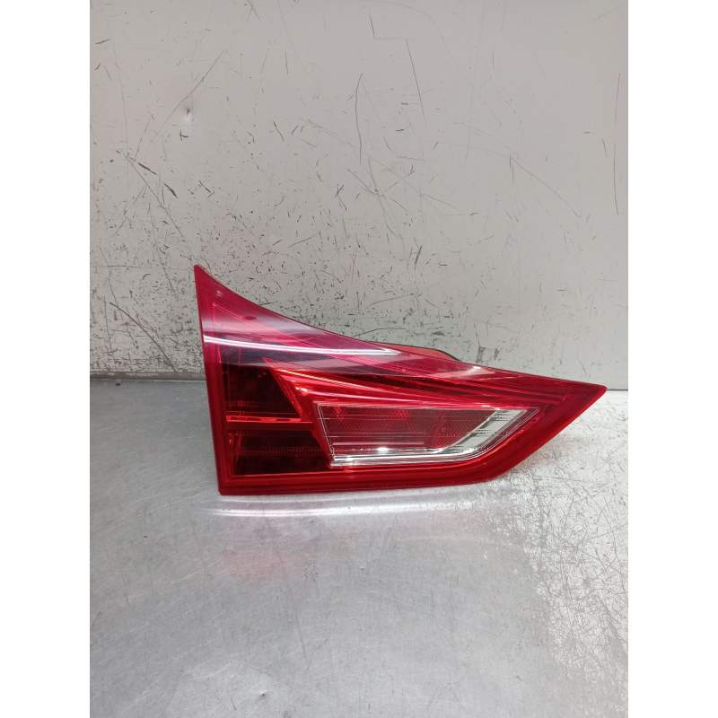 Recambio de piloto trasero izquierdo interior para toyota auris hybrid business referencia OEM IAM   