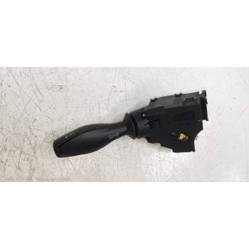 MANDO LUCES 8A6T13335AD 2012