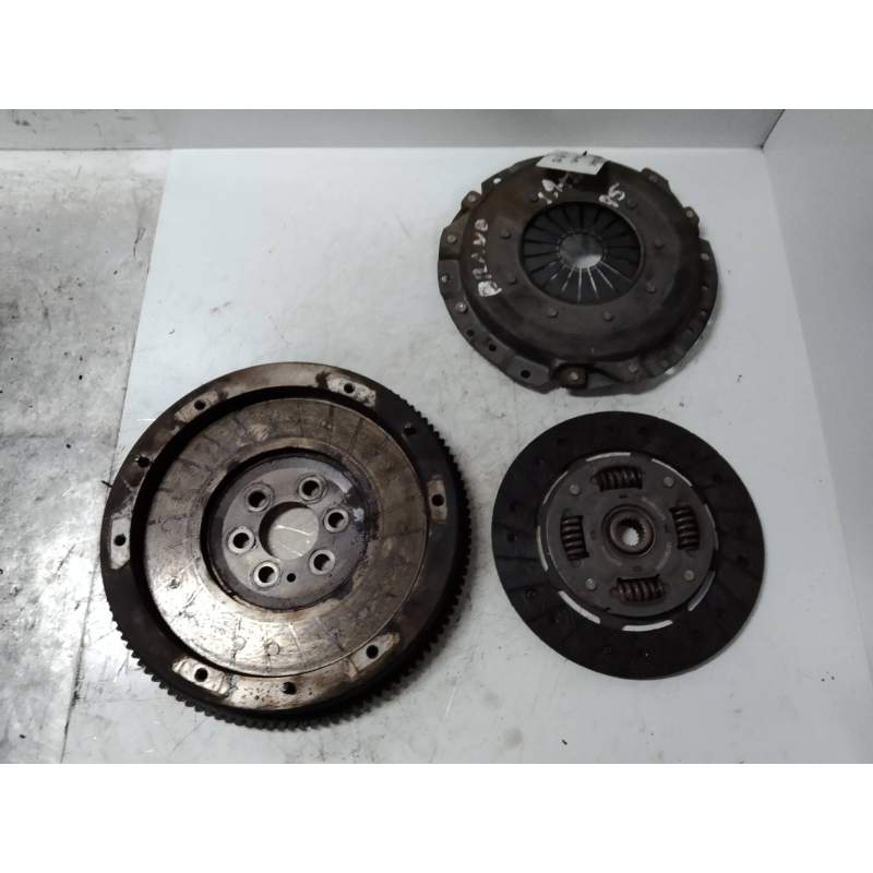 Recambio de kit embrague para fiat bravo (182) referencia OEM IAM   