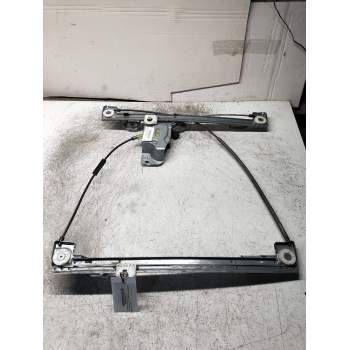 ELEVALUNAS DELANTERO DERECHO 128001182B 9030304A 3R5011