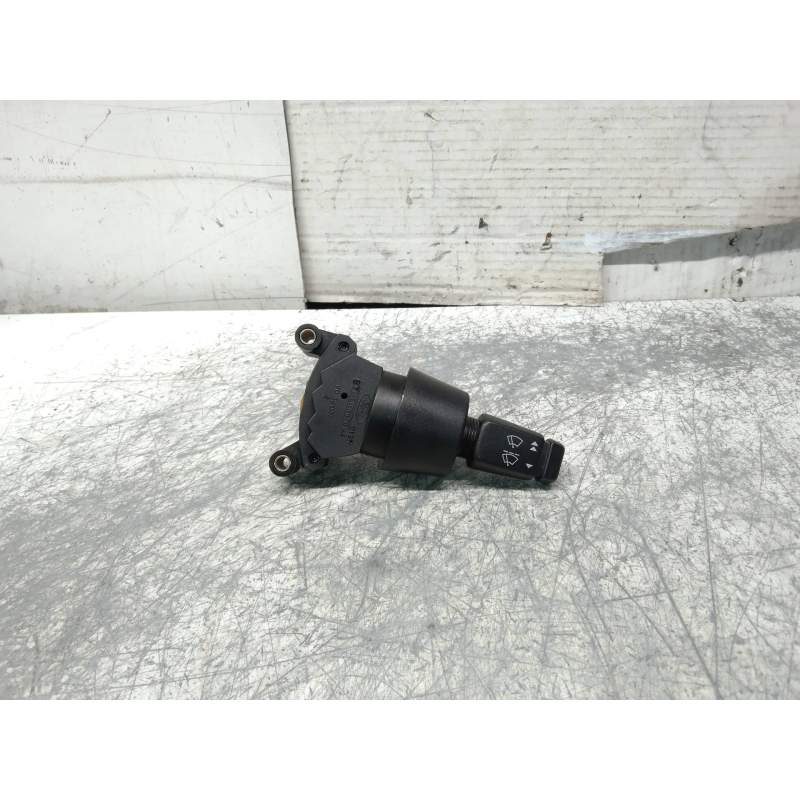 Recambio de mando limpia para ford orion 1.6 d referencia OEM IAM  86 