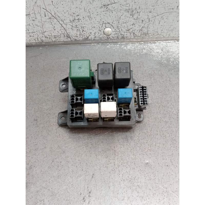 Recambio de caja reles / fusibles para hyundai h-1 furgoneta (a1) 2.5 crdi referencia OEM IAM  25CRDI 2003