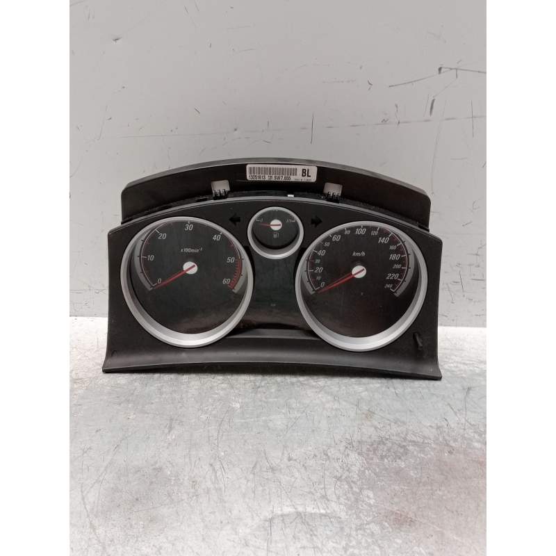 Recambio de cuadro instrumentos para opel astra h gtc (a04) 1.7 cdti (l08) referencia OEM IAM 13251613 sw7655 