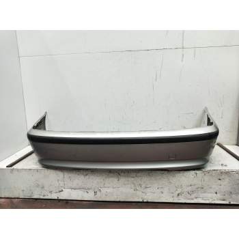 PARAGOLPES TRASERO 4P 2001