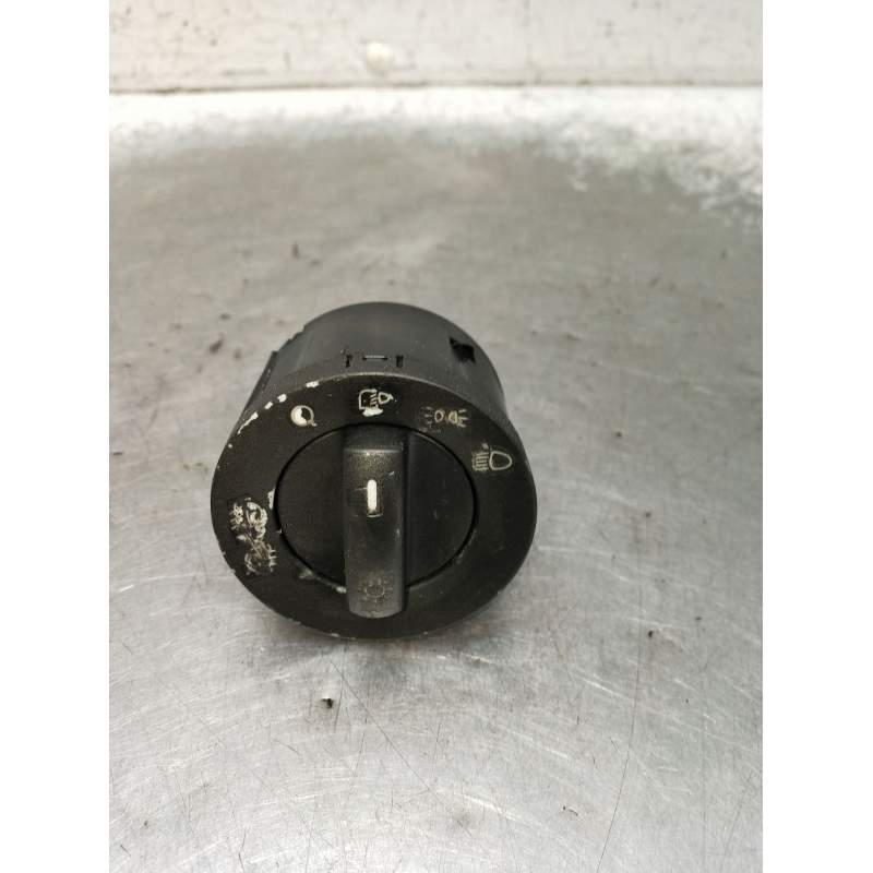 Recambio de mando luces para volkswagen touareg (7la) tdi v10 referencia OEM IAM 7L6941431A INTERRUPTOR 2002