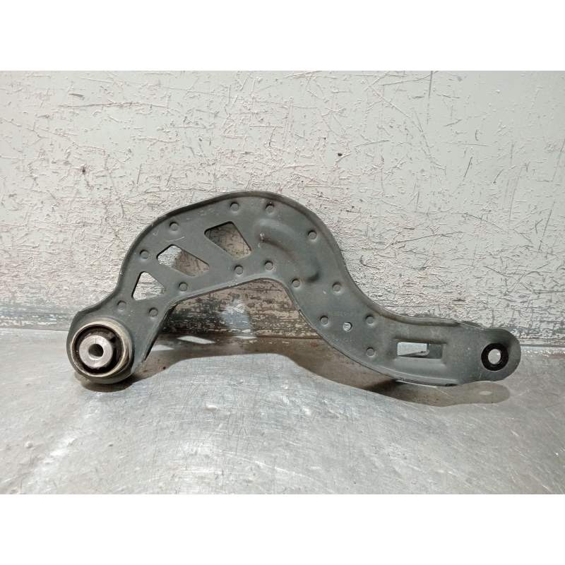 Recambio de brazo suspension superior trasero izquierdo para infiniti q30 2.2 d referencia OEM IAM A2463501006  