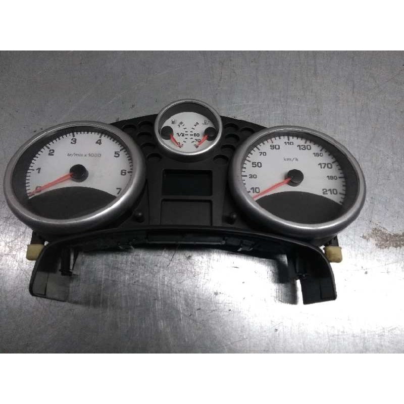 Recambio de cuadro instrumentos para peugeot 207 confort referencia OEM IAM 9666132380  