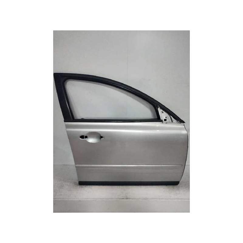 Recambio de puerta delantera derecha para volvo v50 familiar 2.0 diesel cat referencia OEM IAM  5P 2004