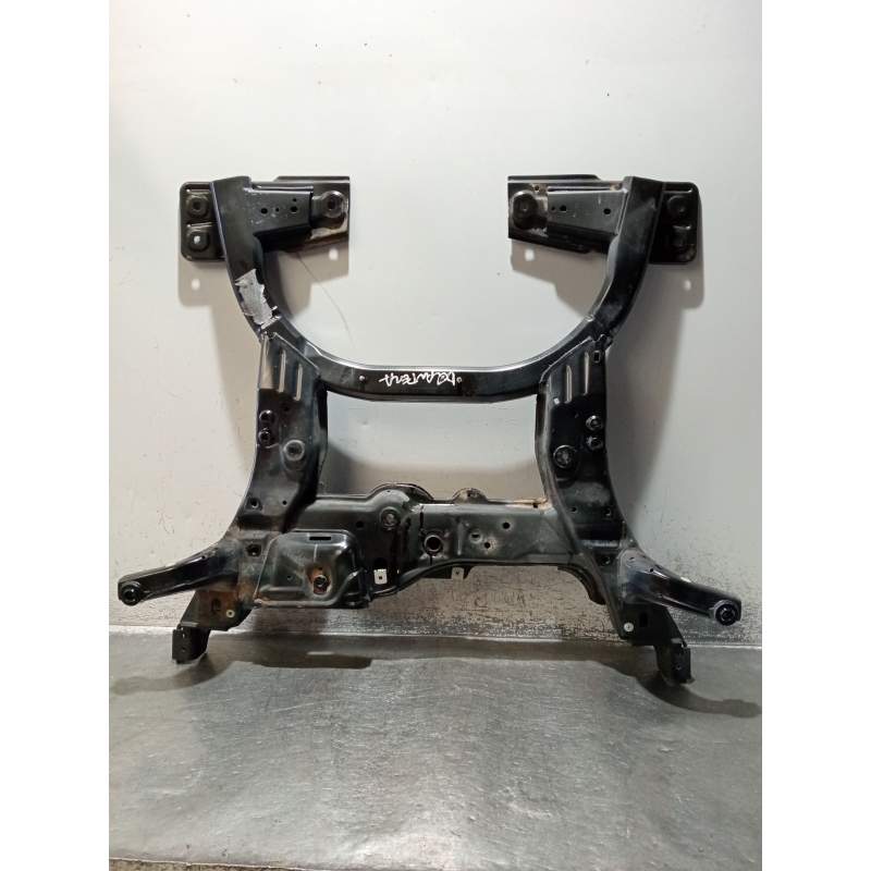 Recambio de puente delantero para infiniti q30 2.2 d referencia OEM IAM  CUNA 