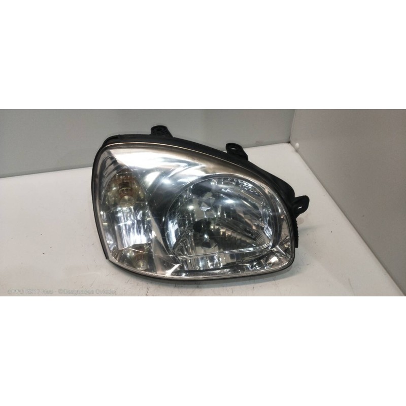 Recambio de faro derecho para hyundai santa fe (sm) 2.0 crdi cat referencia OEM IAM   