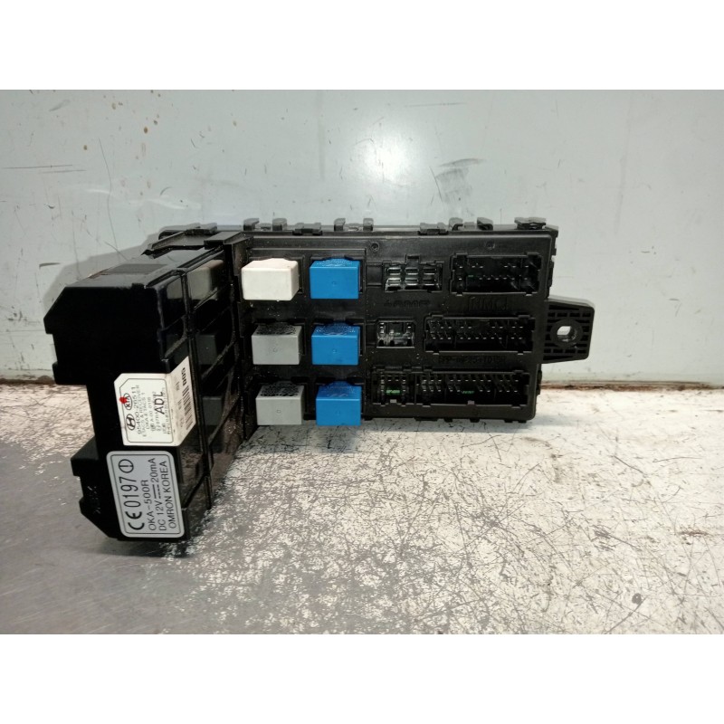 Recambio de caja reles / fusibles para hyundai santa fe (sm) 2.0 crdi cat referencia OEM IAM 9118826105  