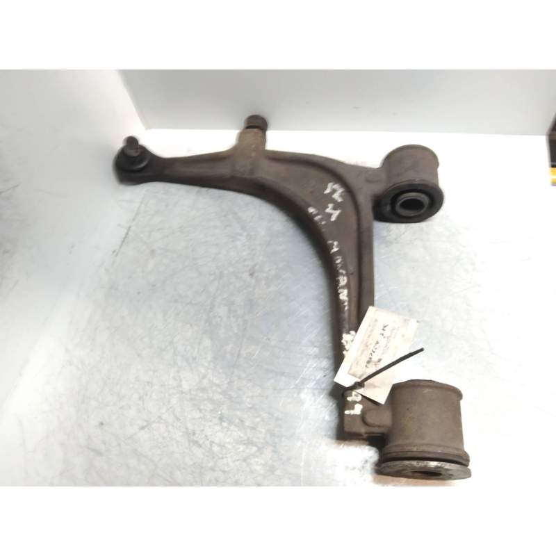 Recambio de brazo suspension inferior delantero izquierdo para opel movano referencia OEM IAM  28D 1998