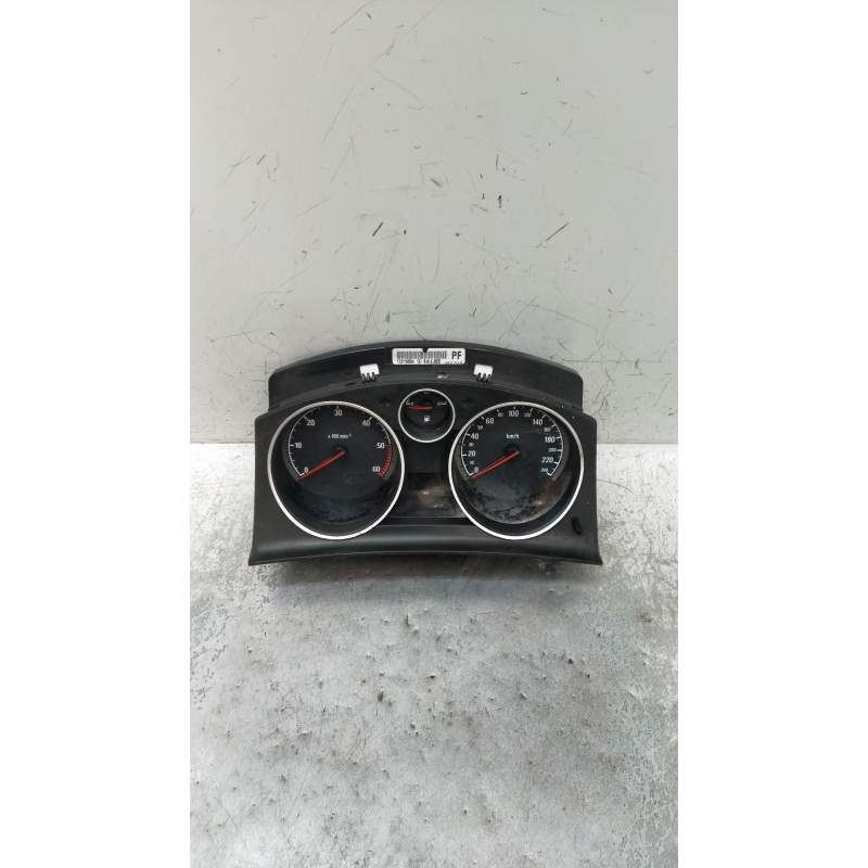 Recambio de cuadro instrumentos para opel zafira / zafira family b (a05) 1.9 cdti (m75) referencia OEM IAM 110080261050 00001044