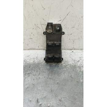 MANDO ELEVALUNAS DELANTERO IZQUIERDO F000250B 2611073000342 2005