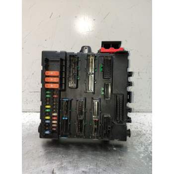 CAJA RELES / FUSIBLES 13205776 519164008 C/2003
