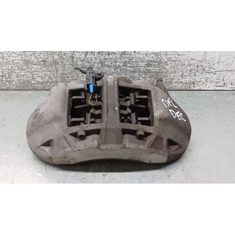 Recambio de pinza freno delantera derecha para mercedes-benz clase c (w206) c 200 d (206.003) referencia OEM IAM BREMBO 200D 202