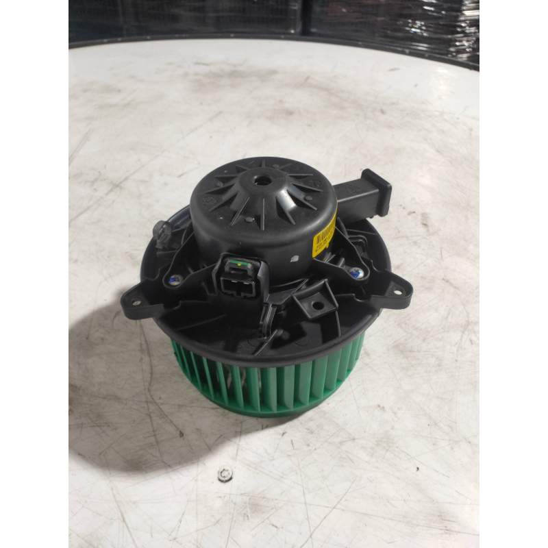 Recambio de motor calefaccion para opel insignia sports tourer 2.0 16v cdti referencia OEM IAM 1326513B  2008