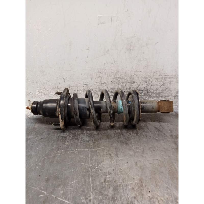 Recambio de amortiguador trasero derecho para honda cr-v ii (rd_) 2.0 (rd5) referencia OEM IAM 52610S9A  