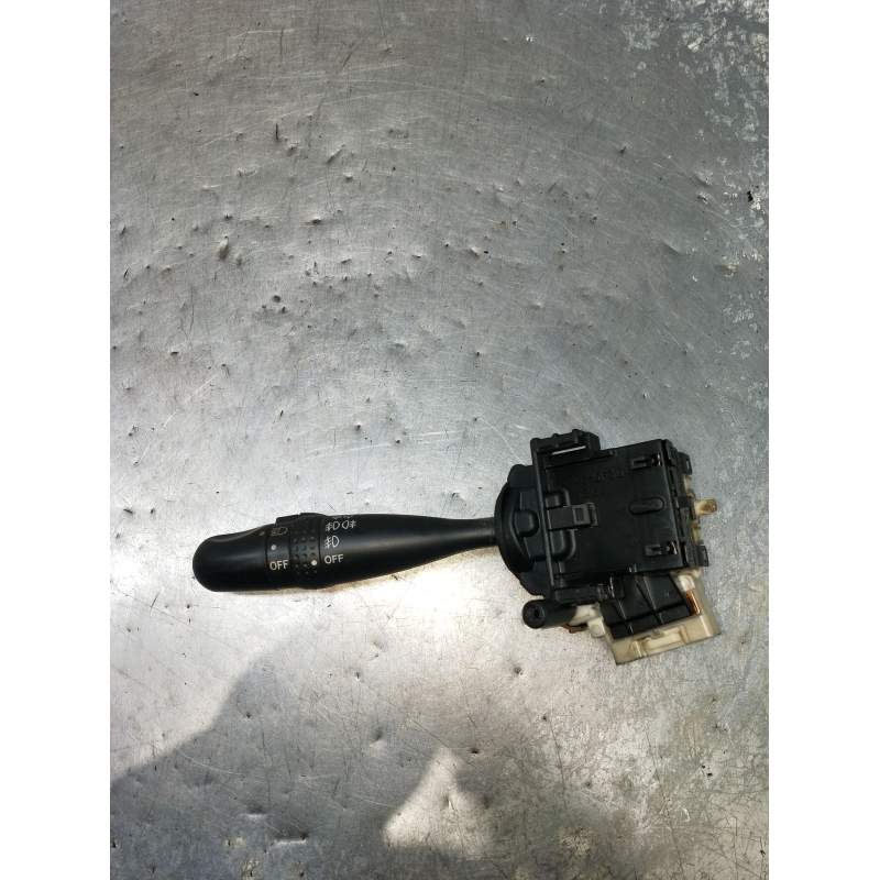 Recambio de mando luces para toyota corolla (_e12_) 1.6 vvt-i (zze121_) referencia OEM IAM   2002