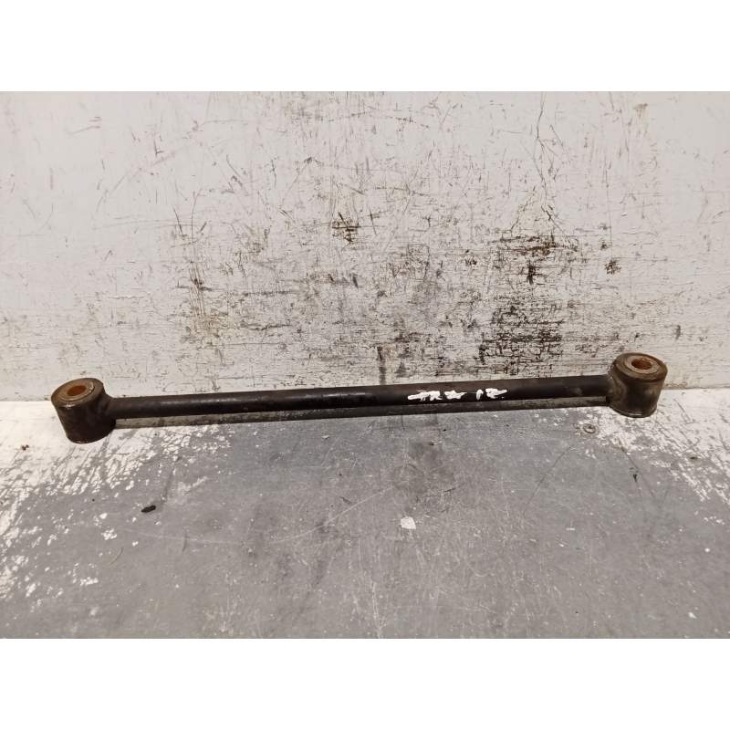Recambio de brazo suspension superior trasero izquierdo para nissan x-trail i (t30) 2.5 4x4 referencia OEM IAM   