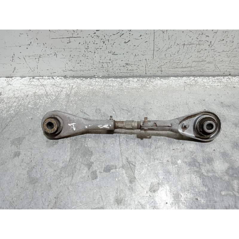 Recambio de brazo suspension superior trasero derecho para citroën c5 berlina feel edition referencia OEM IAM   