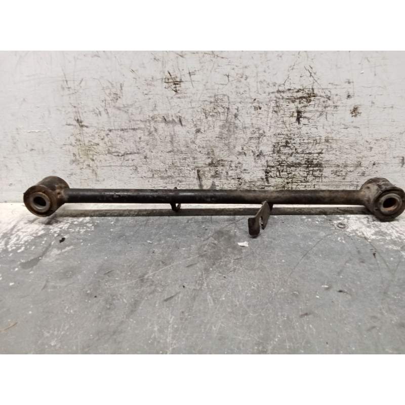 Recambio de brazo suspension superior trasero derecho para nissan x-trail i (t30) 2.5 4x4 referencia OEM IAM   