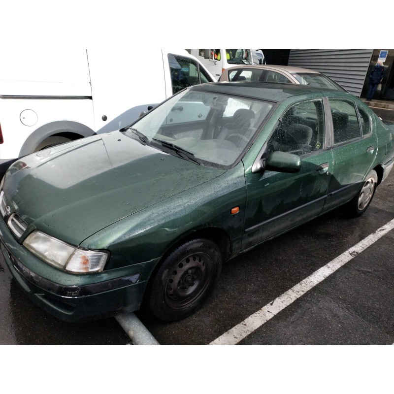 nissan primera berlina (p11) del año 1997