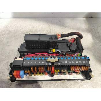 CAJA RELES / FUSIBLES 18500000000 MR20050720 90300357 23267 0075467620S0K 0075467620K